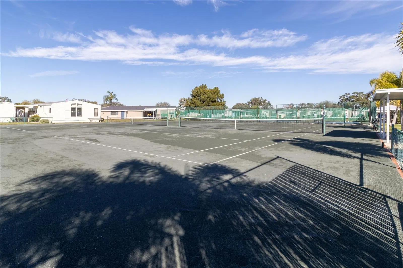 4 MEADOWLARK CIR