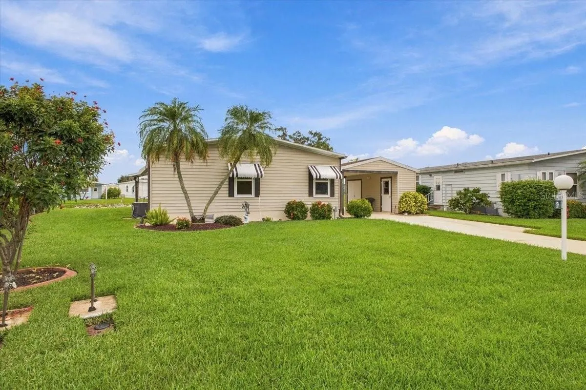 4 MEADOWLARK CIR