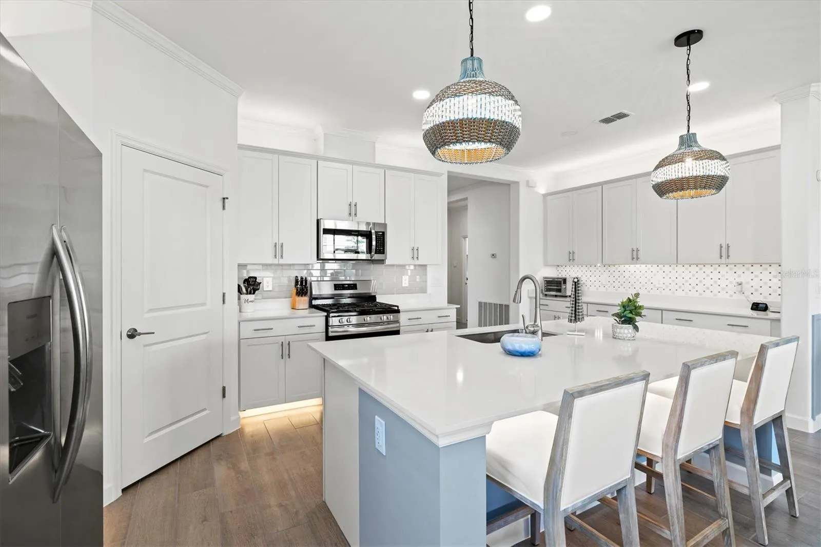 5144 SPOTTED SEAL LN