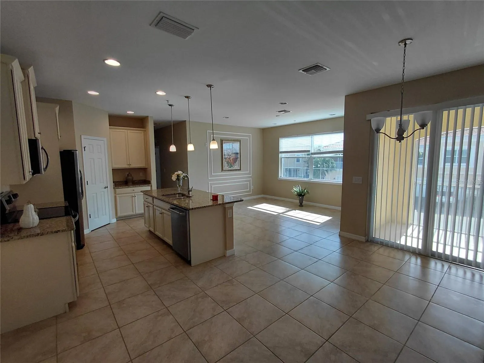 4296 EXPEDITION WAY #104 #104