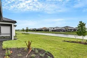 16246 HIDDEN OAK LOOP