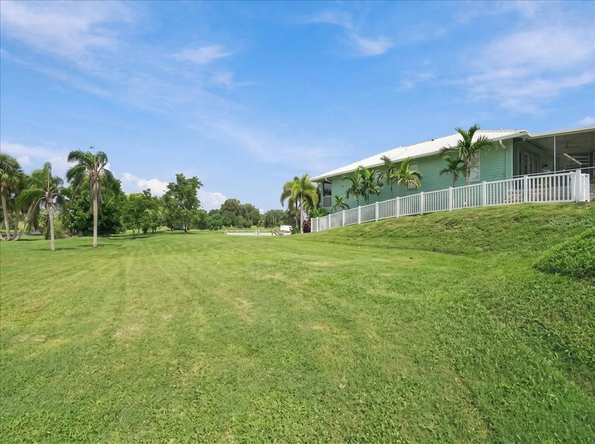 71 ISLAND CT