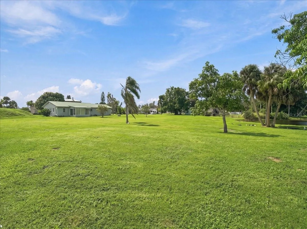 71 ISLAND CT