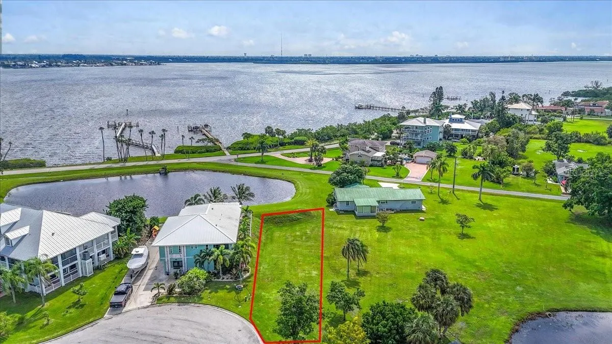 71 ISLAND CT