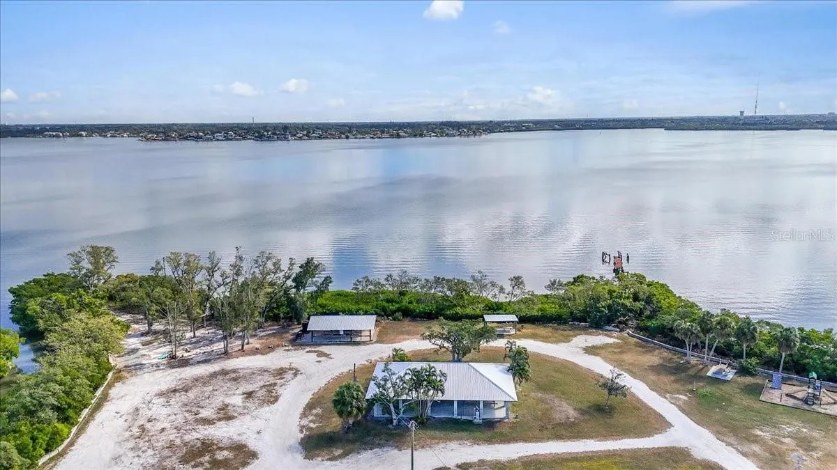71 ISLAND CT
