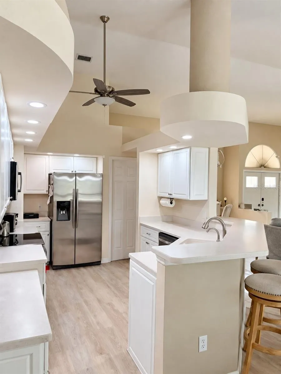 393 VISTA WOOD DR