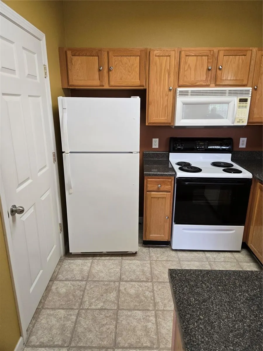 4802 51 ST W #1212 #1212