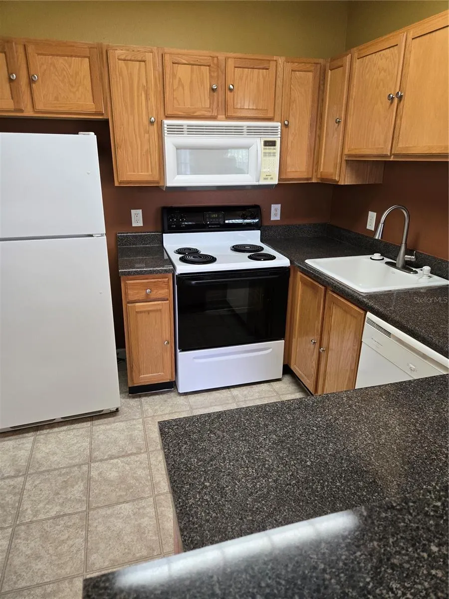 4802 51 ST W #1212 #1212