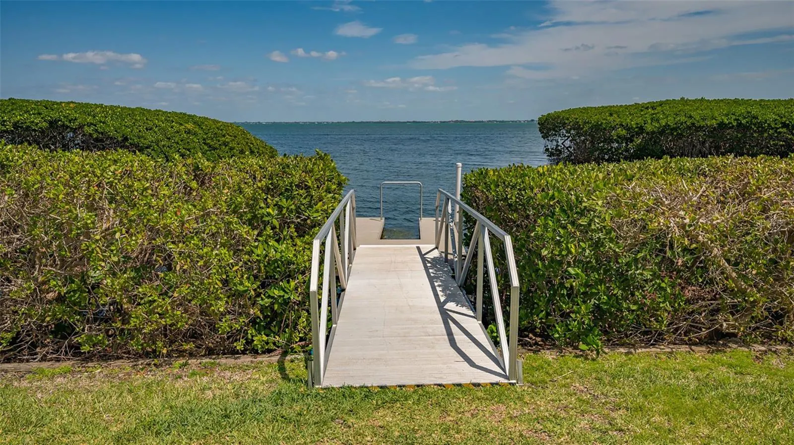 2110 HARBOURSIDE DR #523 #523