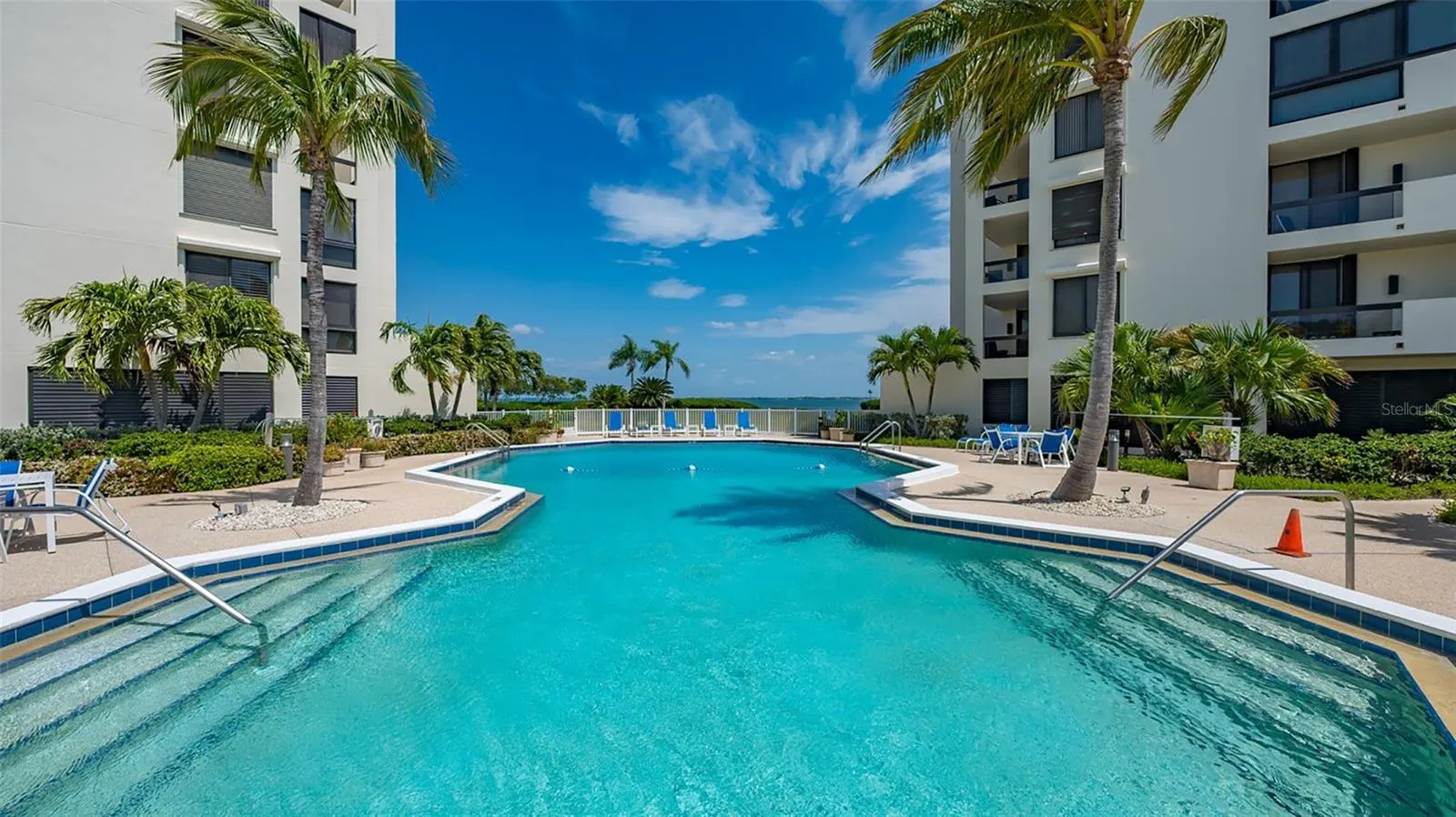 2110 HARBOURSIDE DR #523 #523