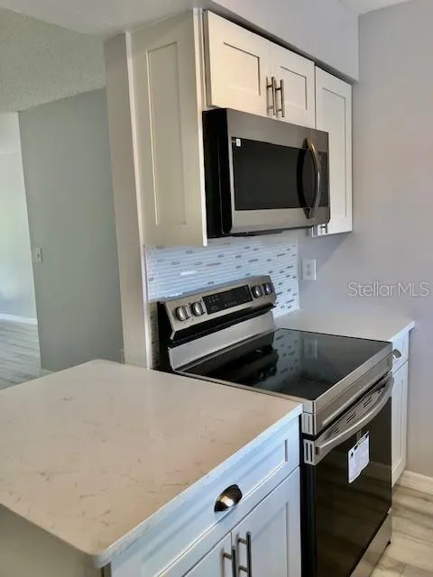 2717 HIDDEN LAKE BLVD #C #C