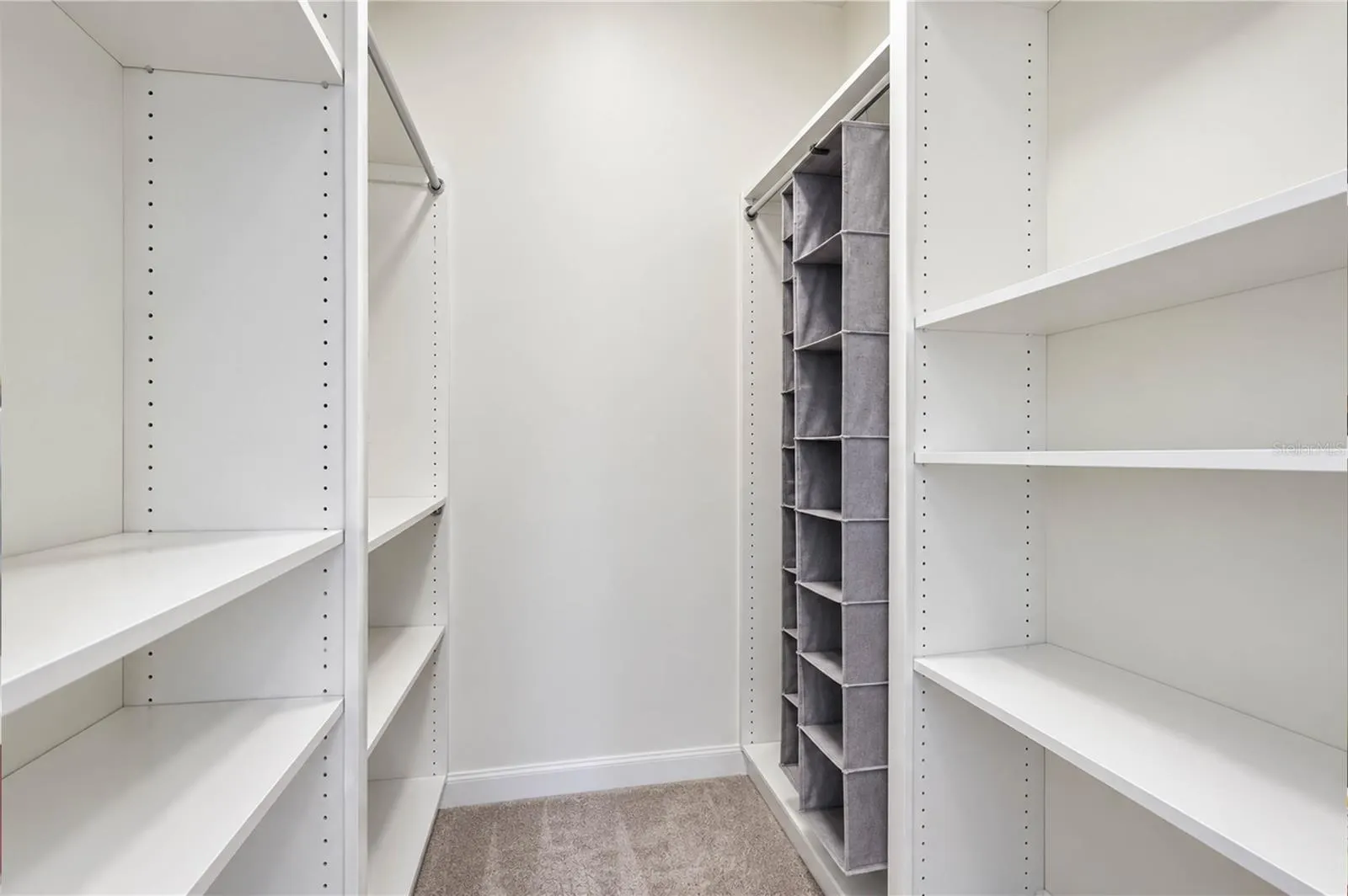 1511 NAPOLI DR E