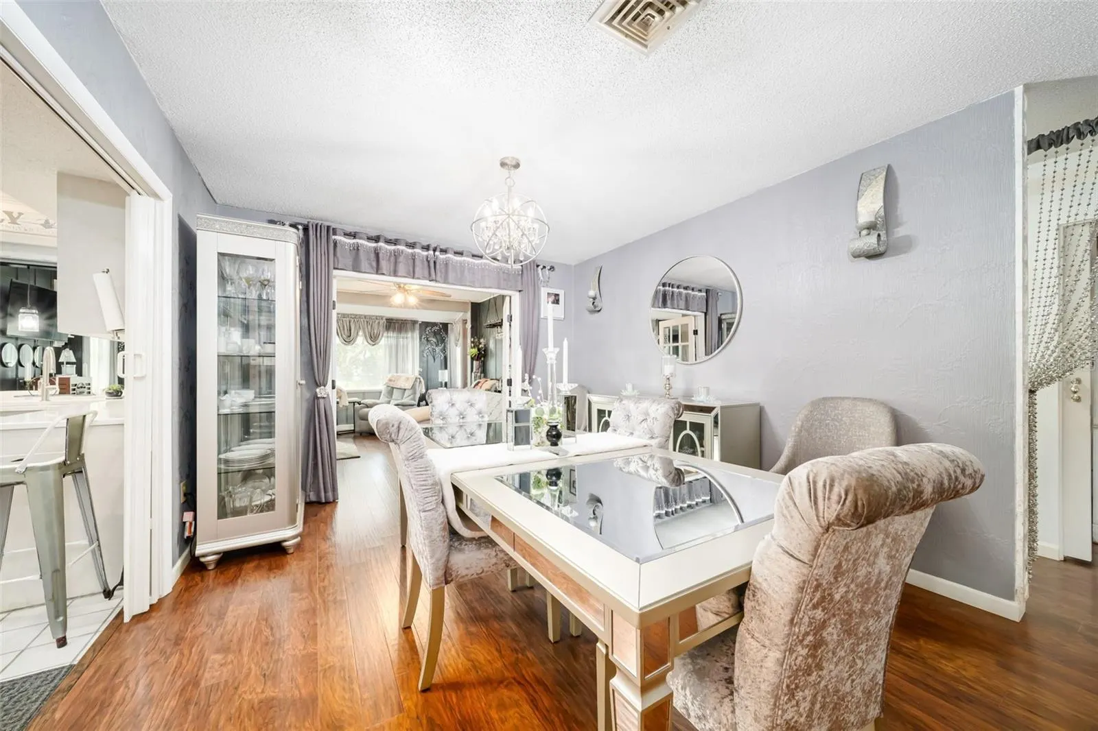 7236 LAS CASAS DR