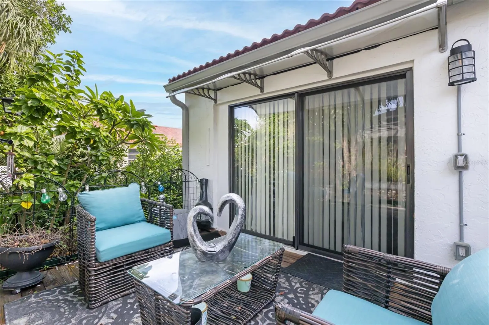 7236 LAS CASAS DR