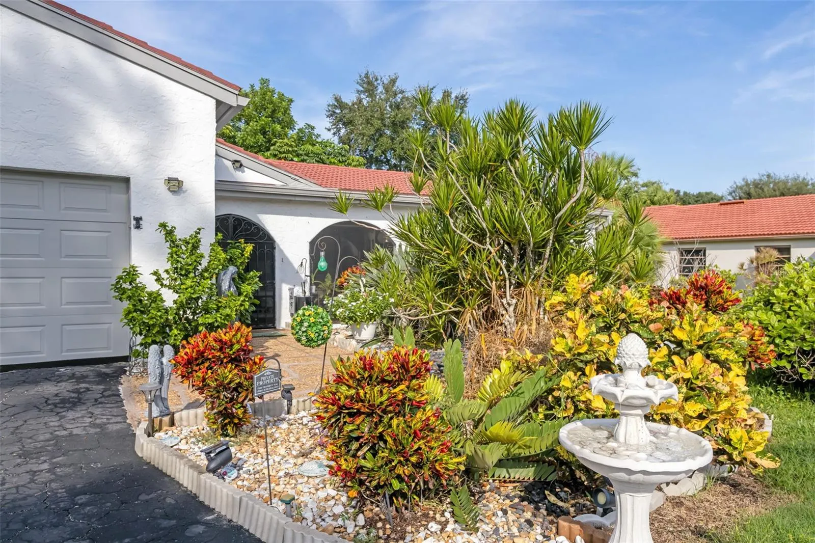 7236 LAS CASAS DR