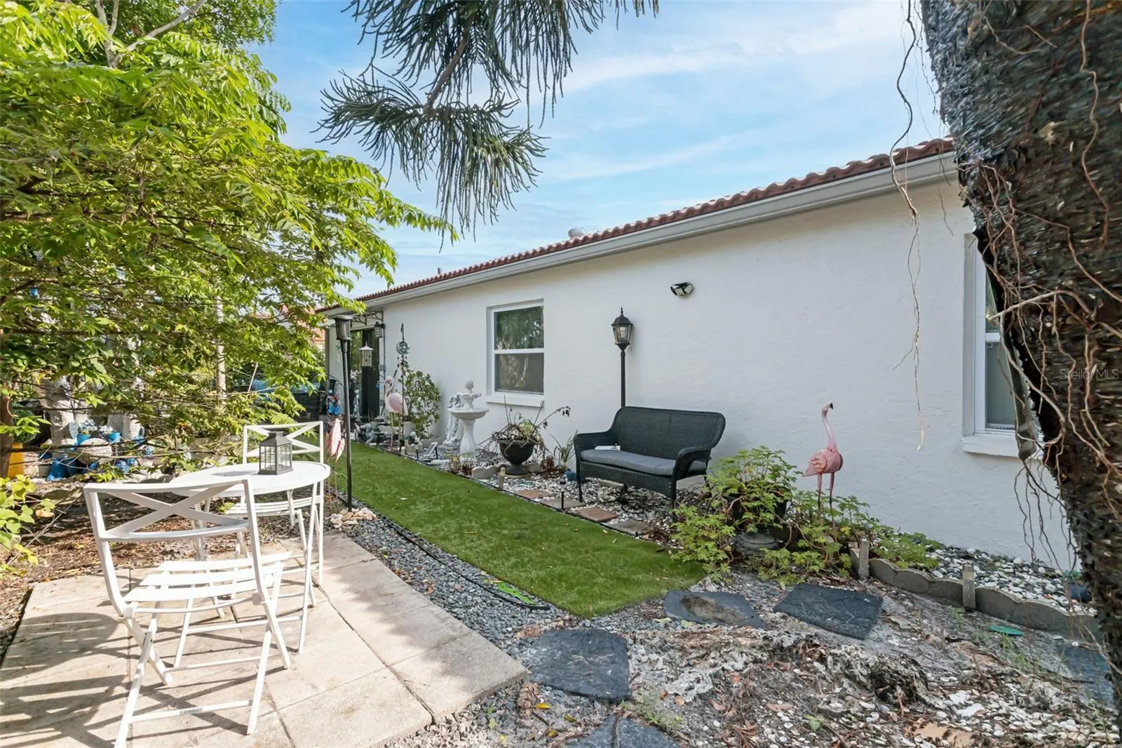 7236 LAS CASAS DR