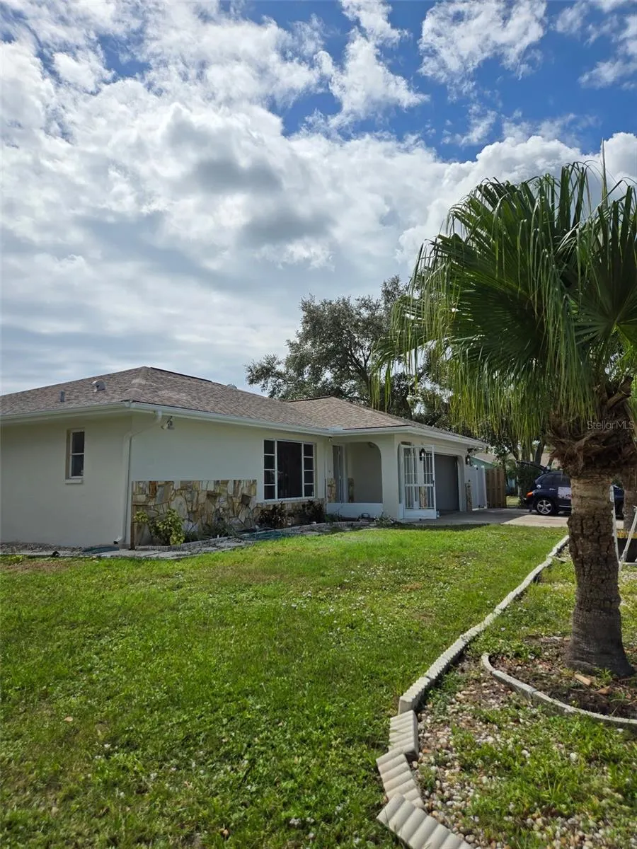 719 ACADIA RD