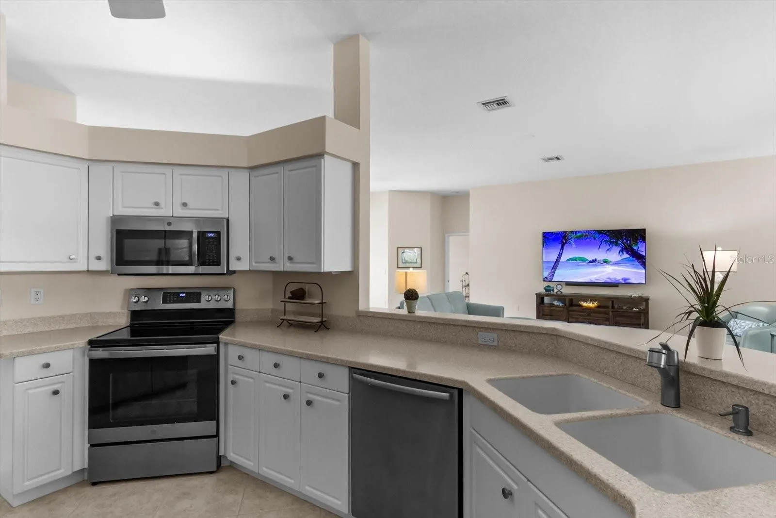 2110 TOCOBAGA LN