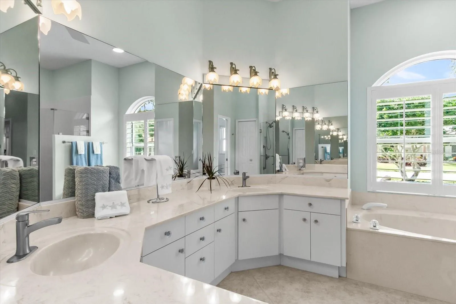 2110 TOCOBAGA LN