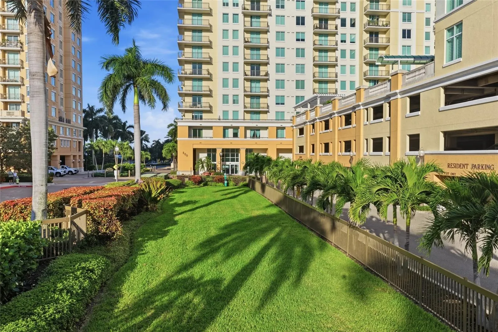 800 N TAMIAMI TRL #201 #201
