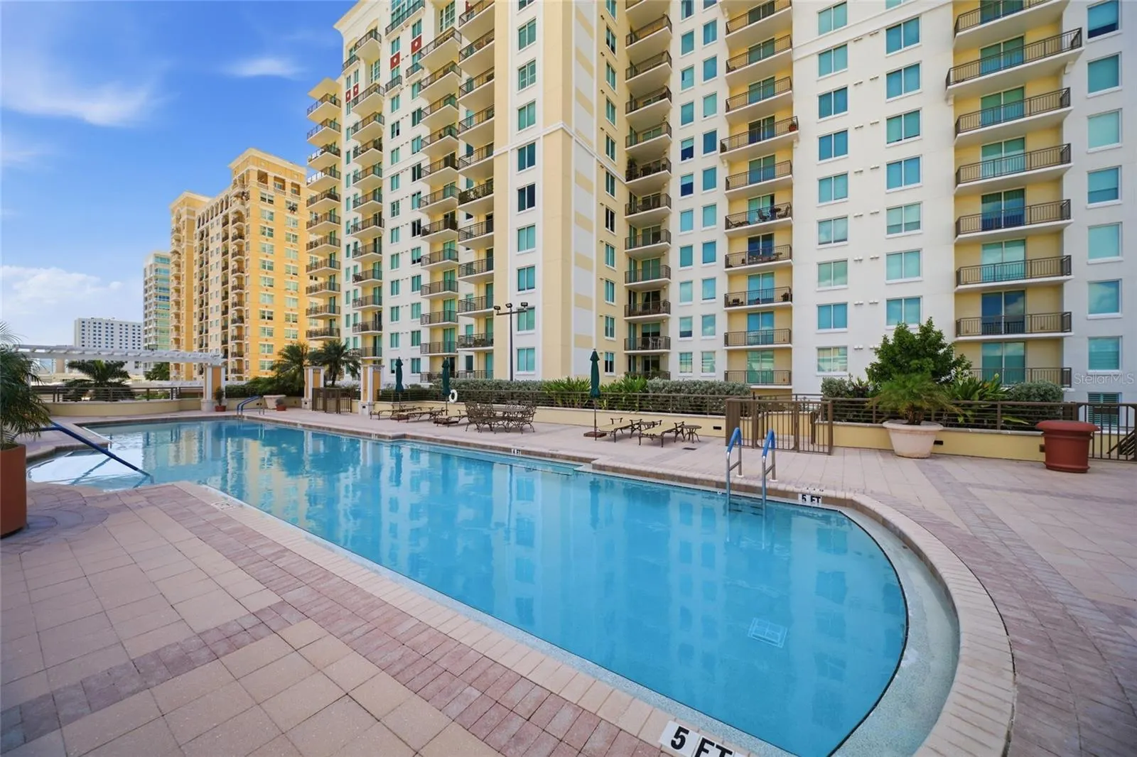 800 N TAMIAMI TRL #201 #201