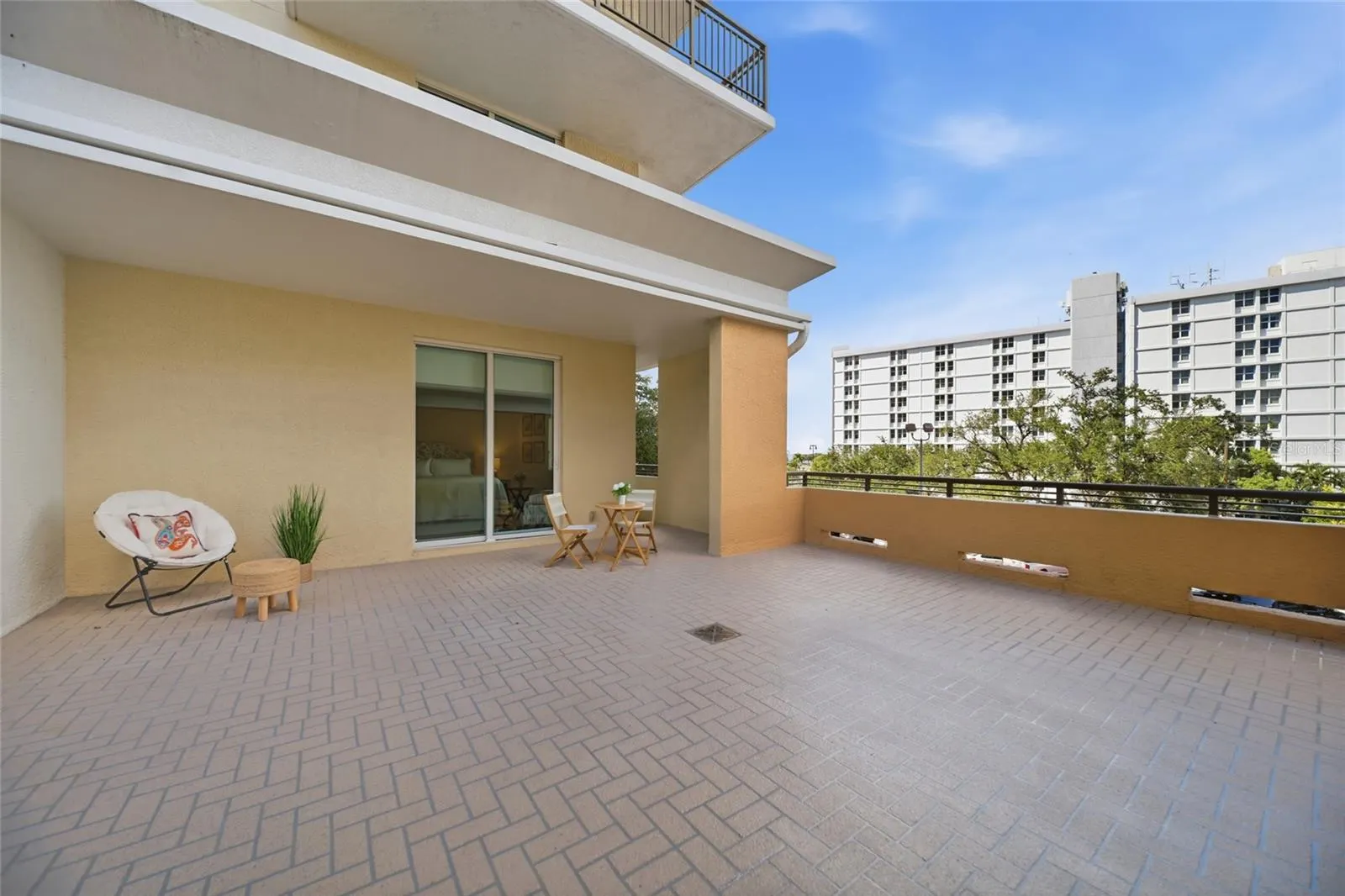 800 N TAMIAMI TRL #201 #201