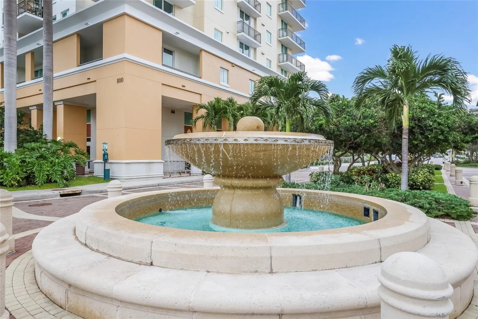 800 N TAMIAMI TRL #201 #201