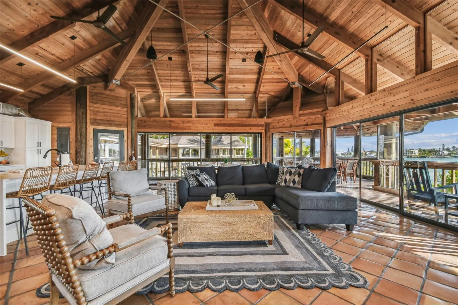 7147 LA LENAIRE DR