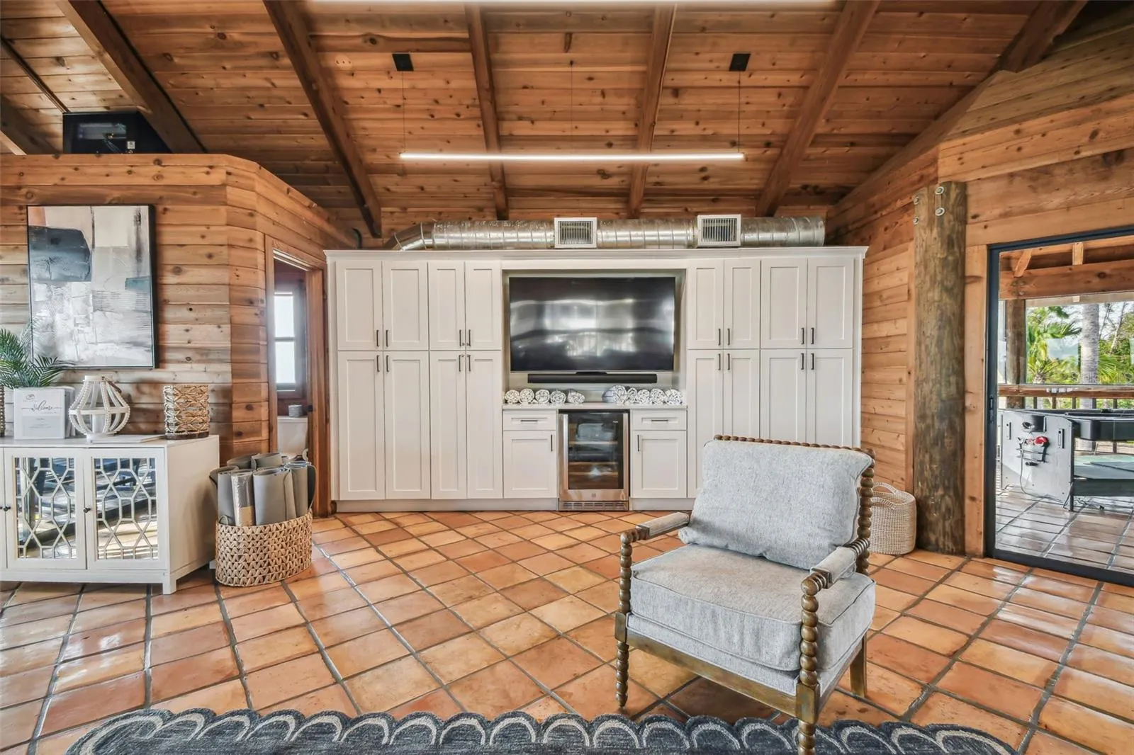 7147 LA LENAIRE DR