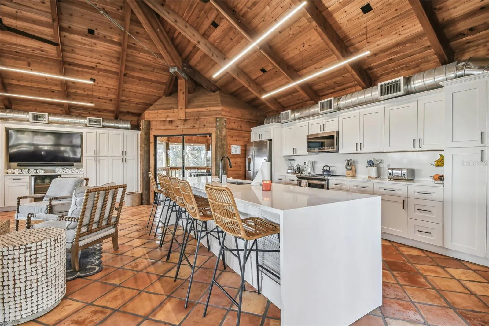 7147 LA LENAIRE DR