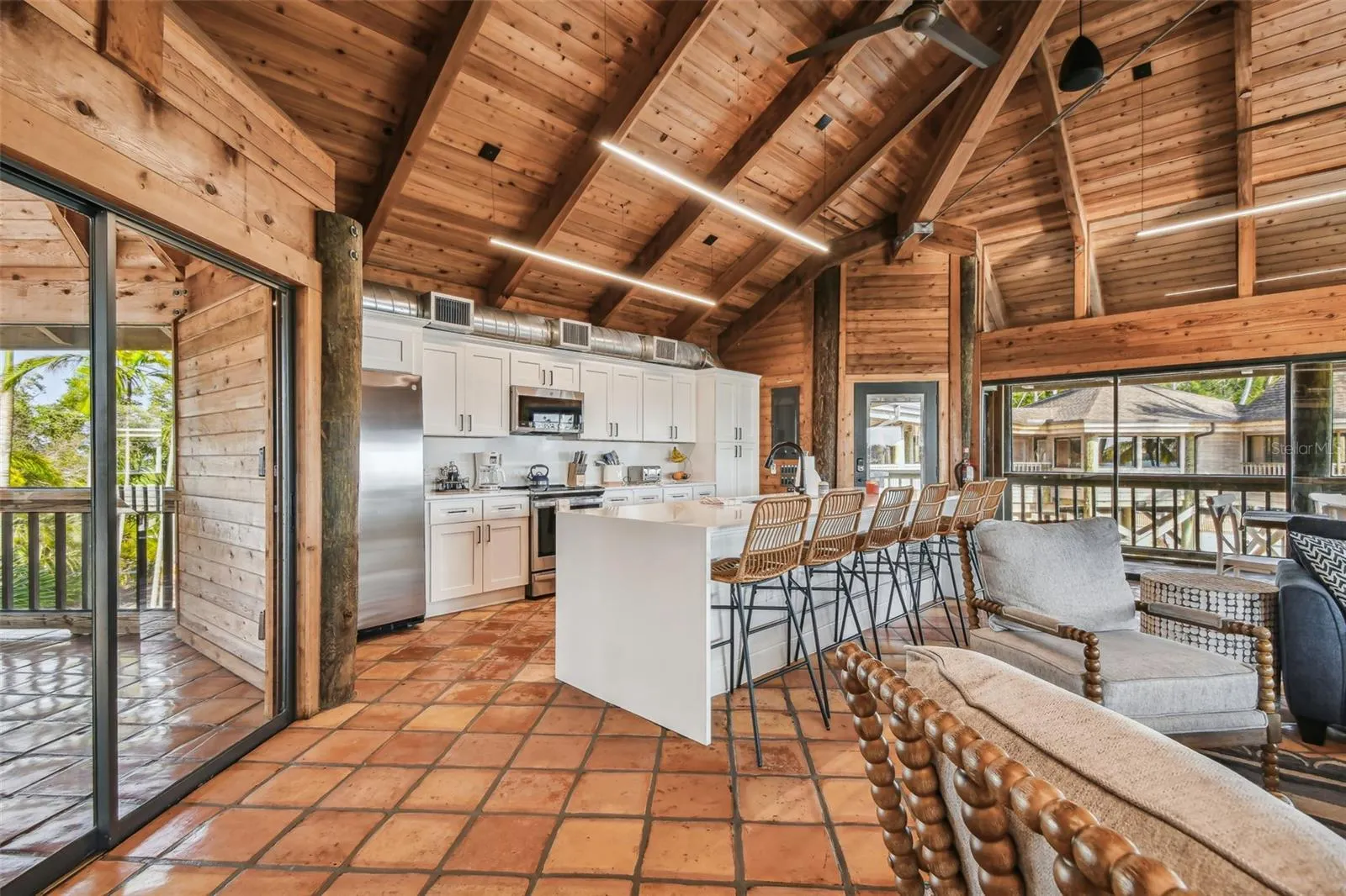 7147 LA LENAIRE DR