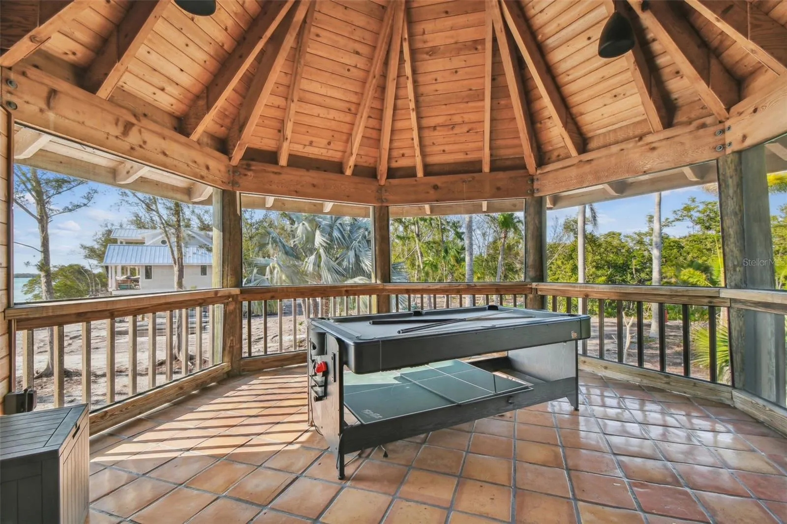 7147 LA LENAIRE DR