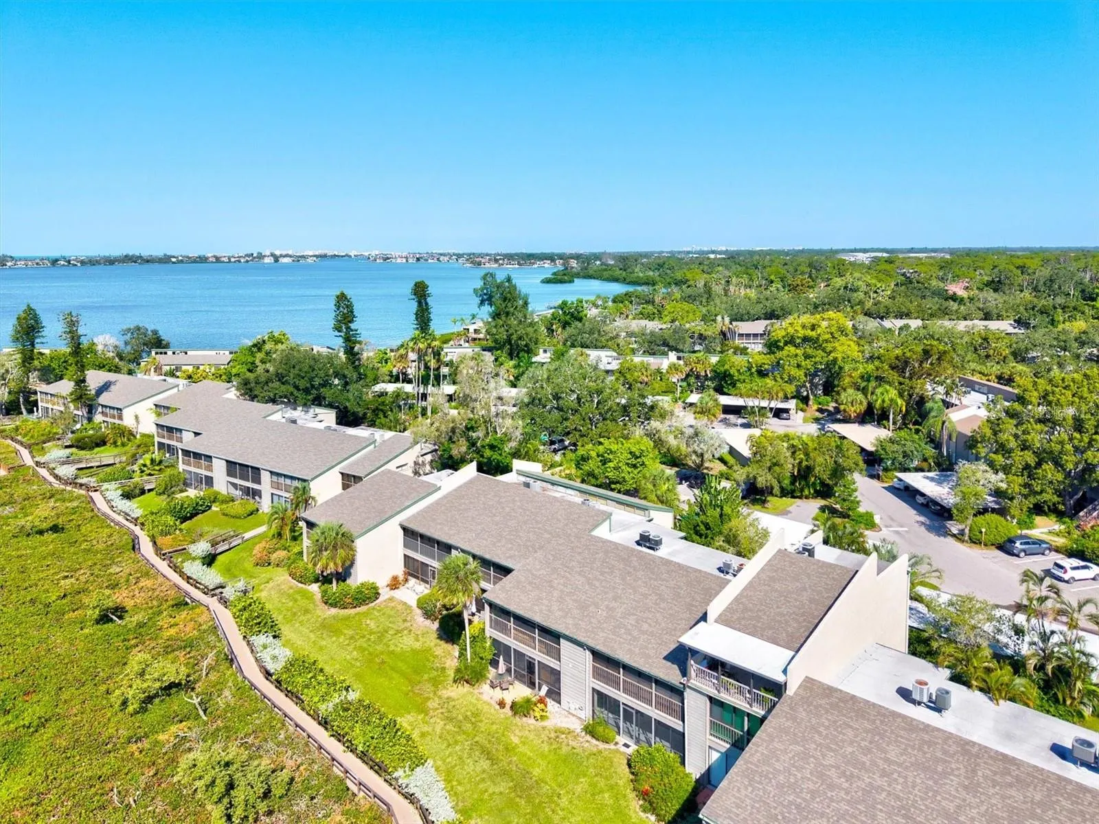 1518 PELICAN POINT DR #257 #257