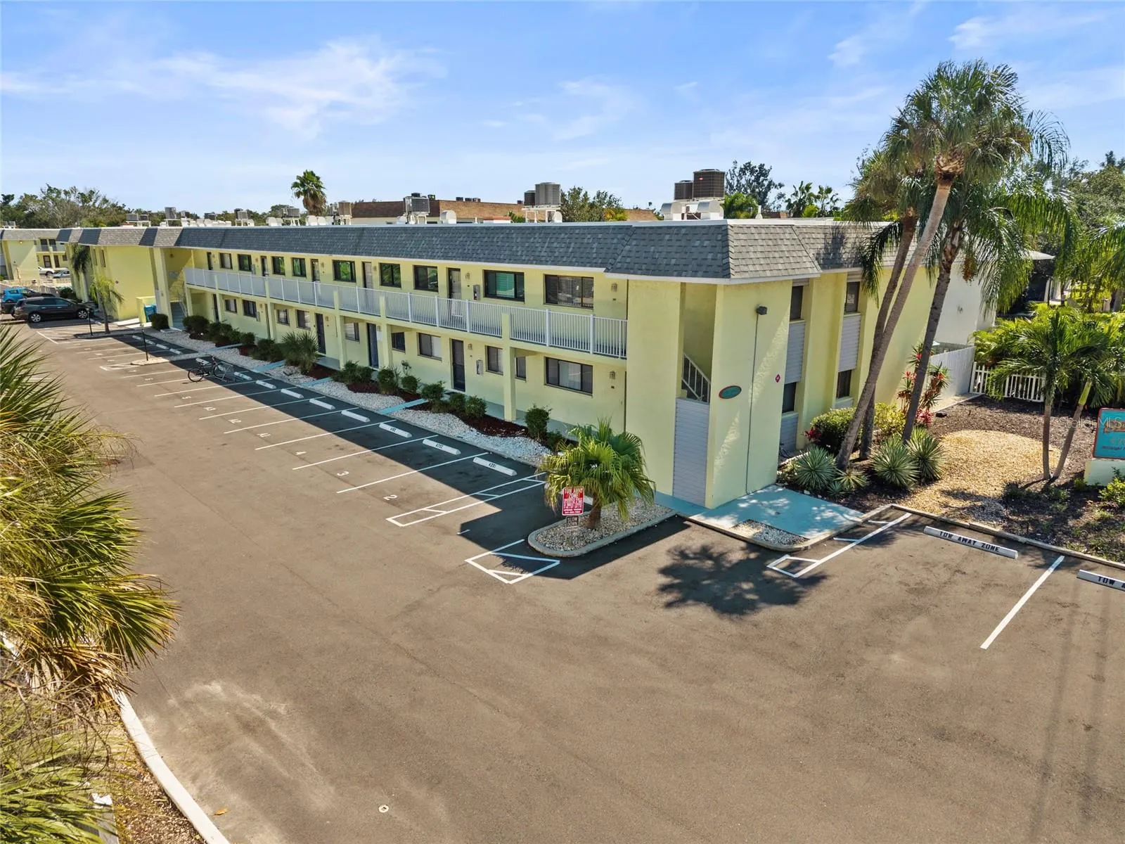 6703 MIDNIGHT PASS RD #101 #101