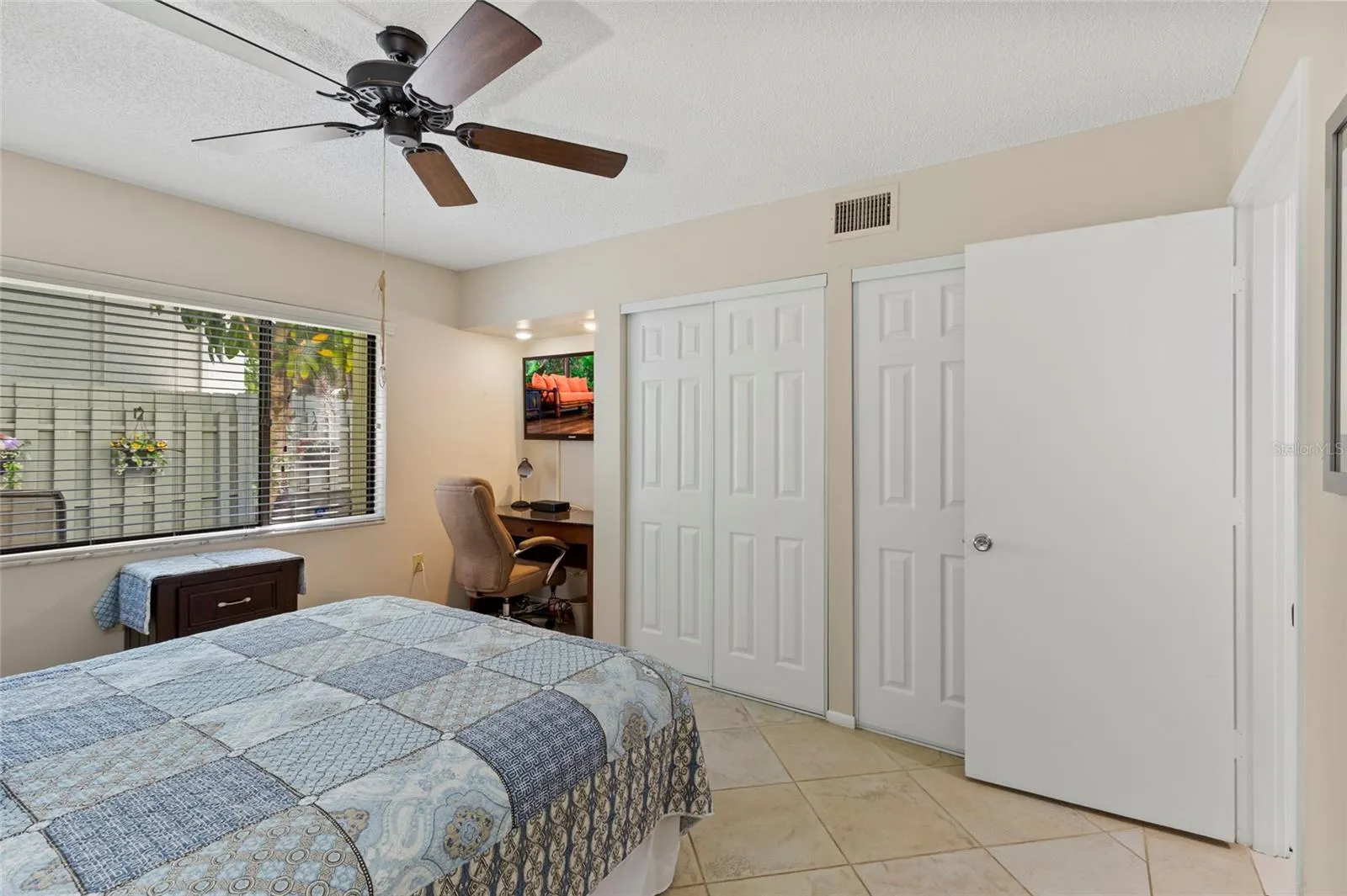 6703 MIDNIGHT PASS RD #101 #101