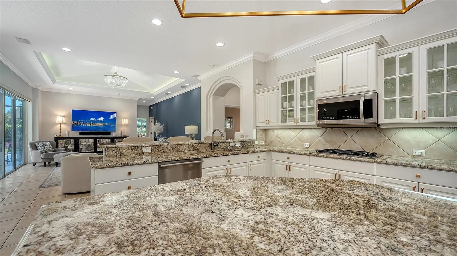 642 TRENTON WAY