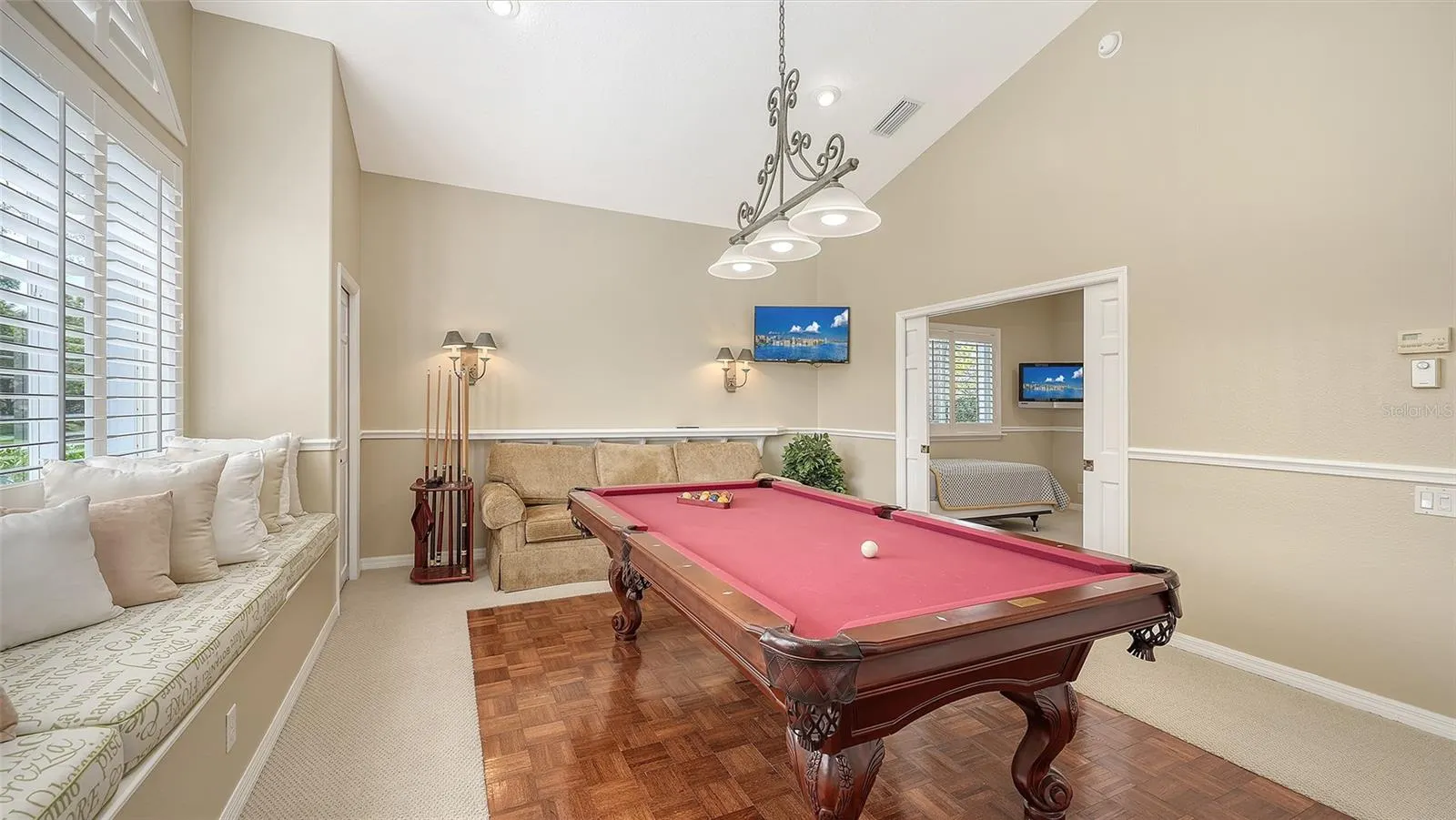 642 TRENTON WAY