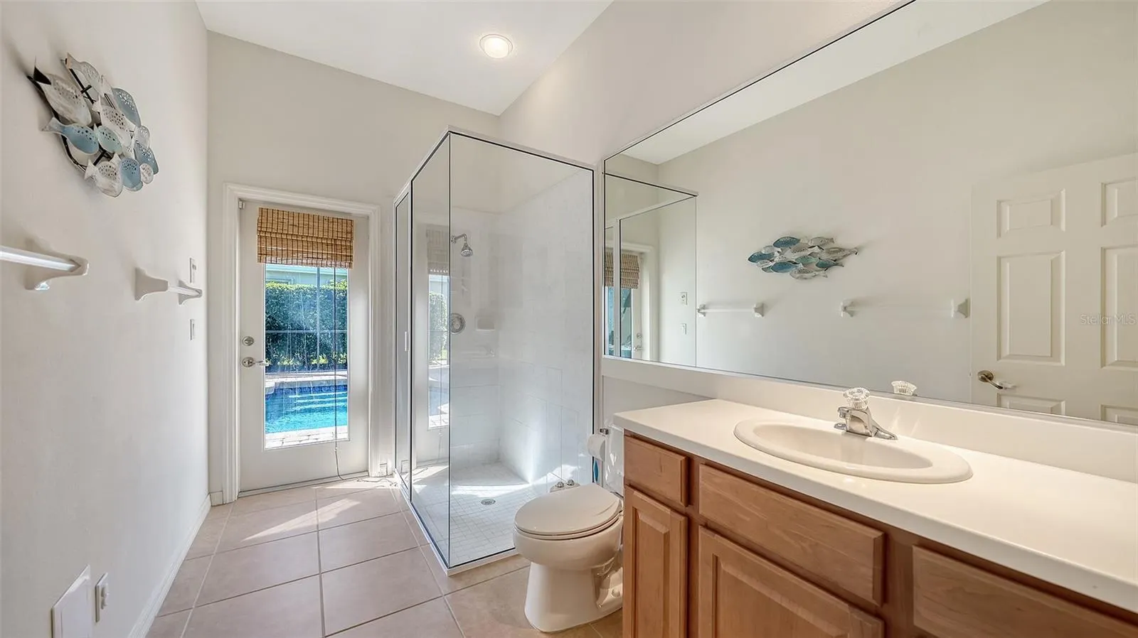 819 GOLDEN POND CT
