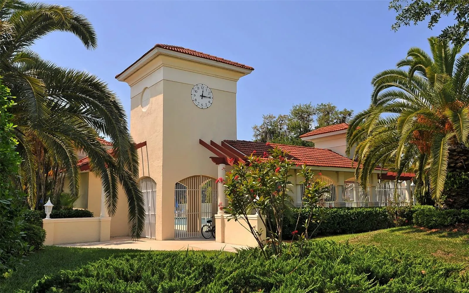 819 GOLDEN POND CT
