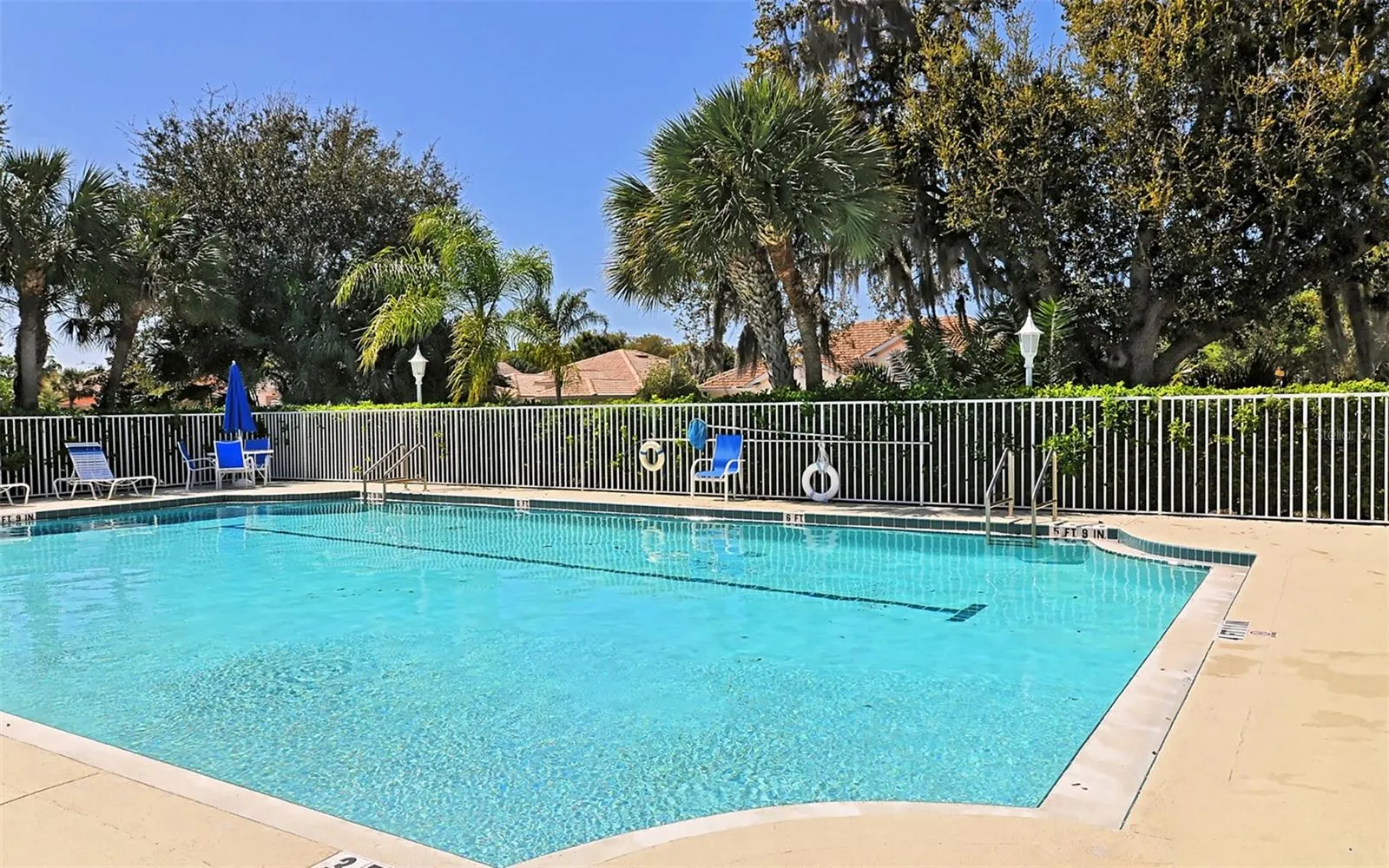 819 GOLDEN POND CT