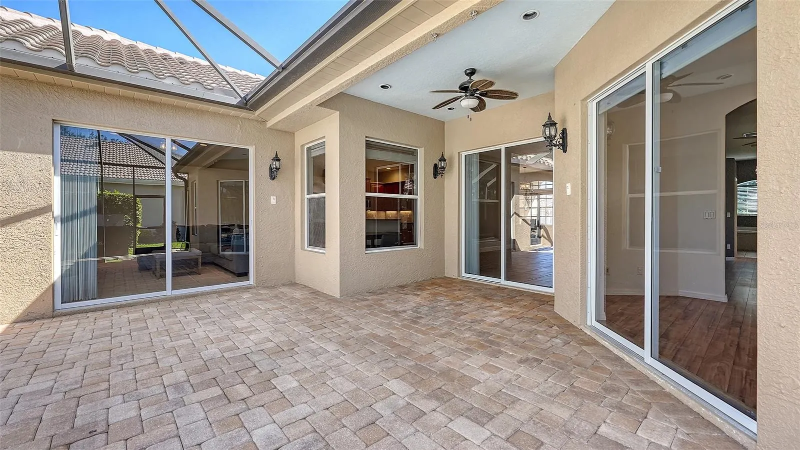 819 GOLDEN POND CT
