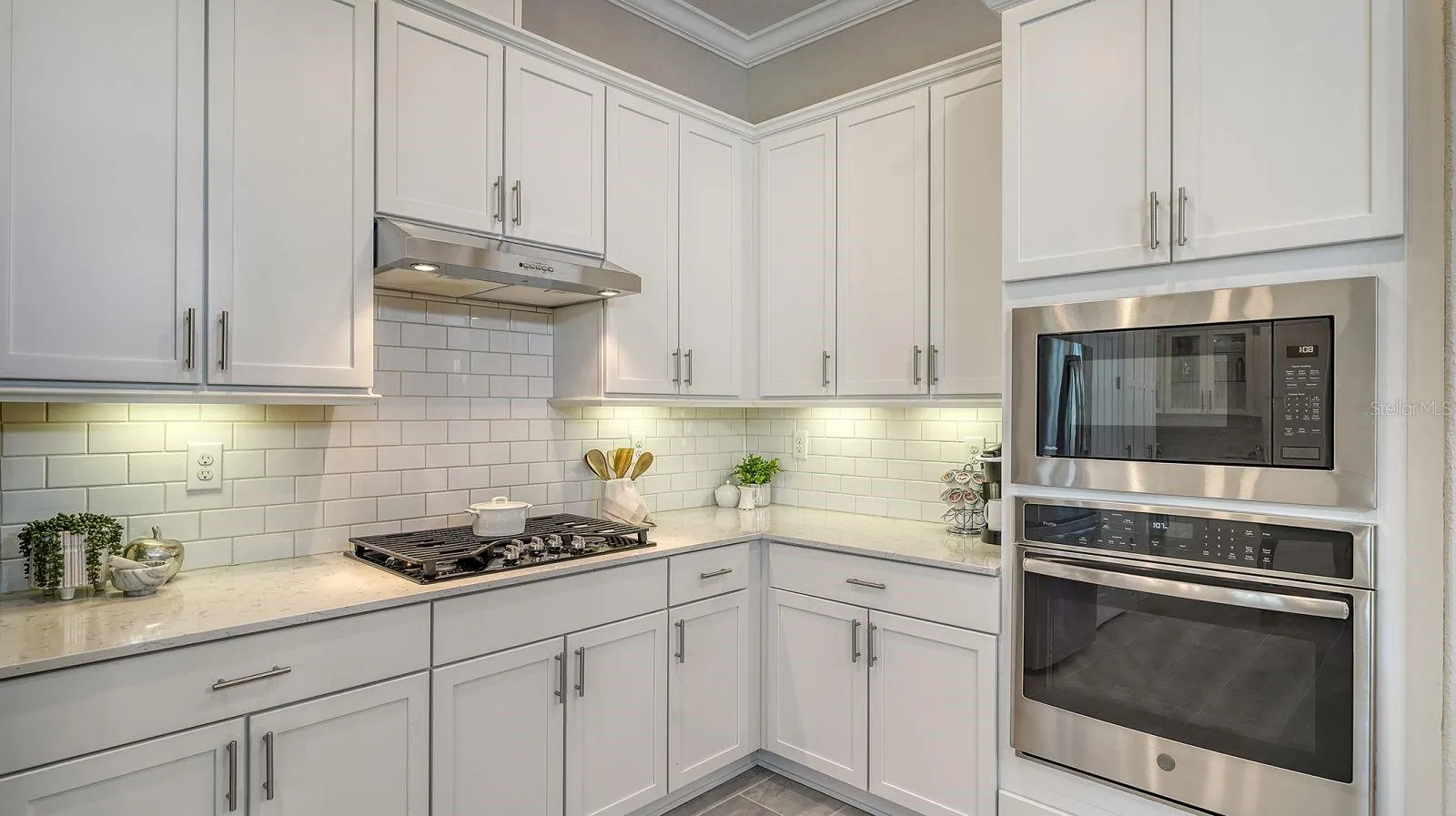16218 CASTLE PARK TER