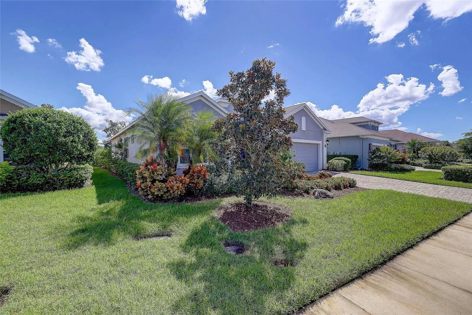 3718 WOODCLIFF LAKE TER