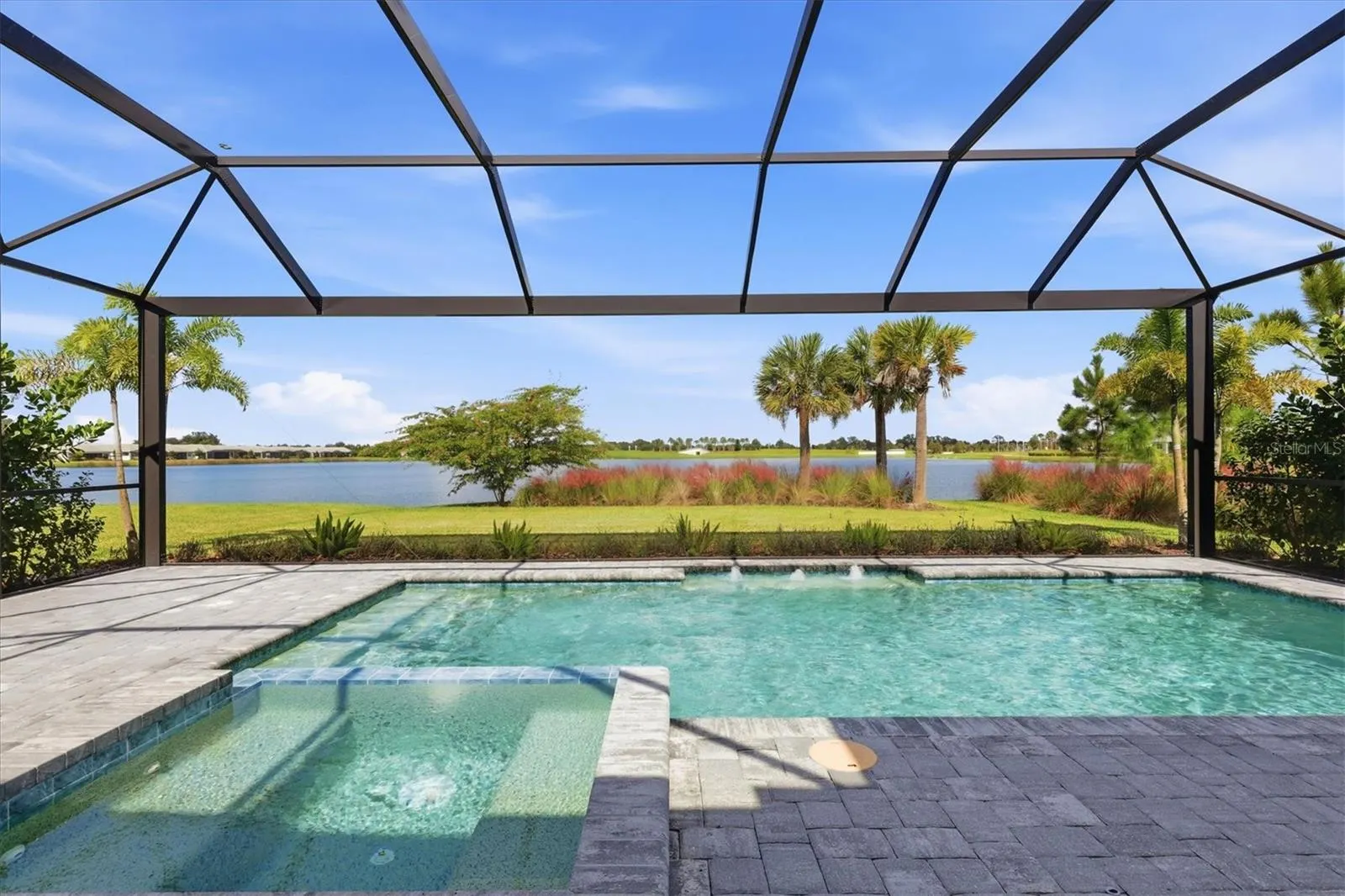 1104 WATERLINE CT