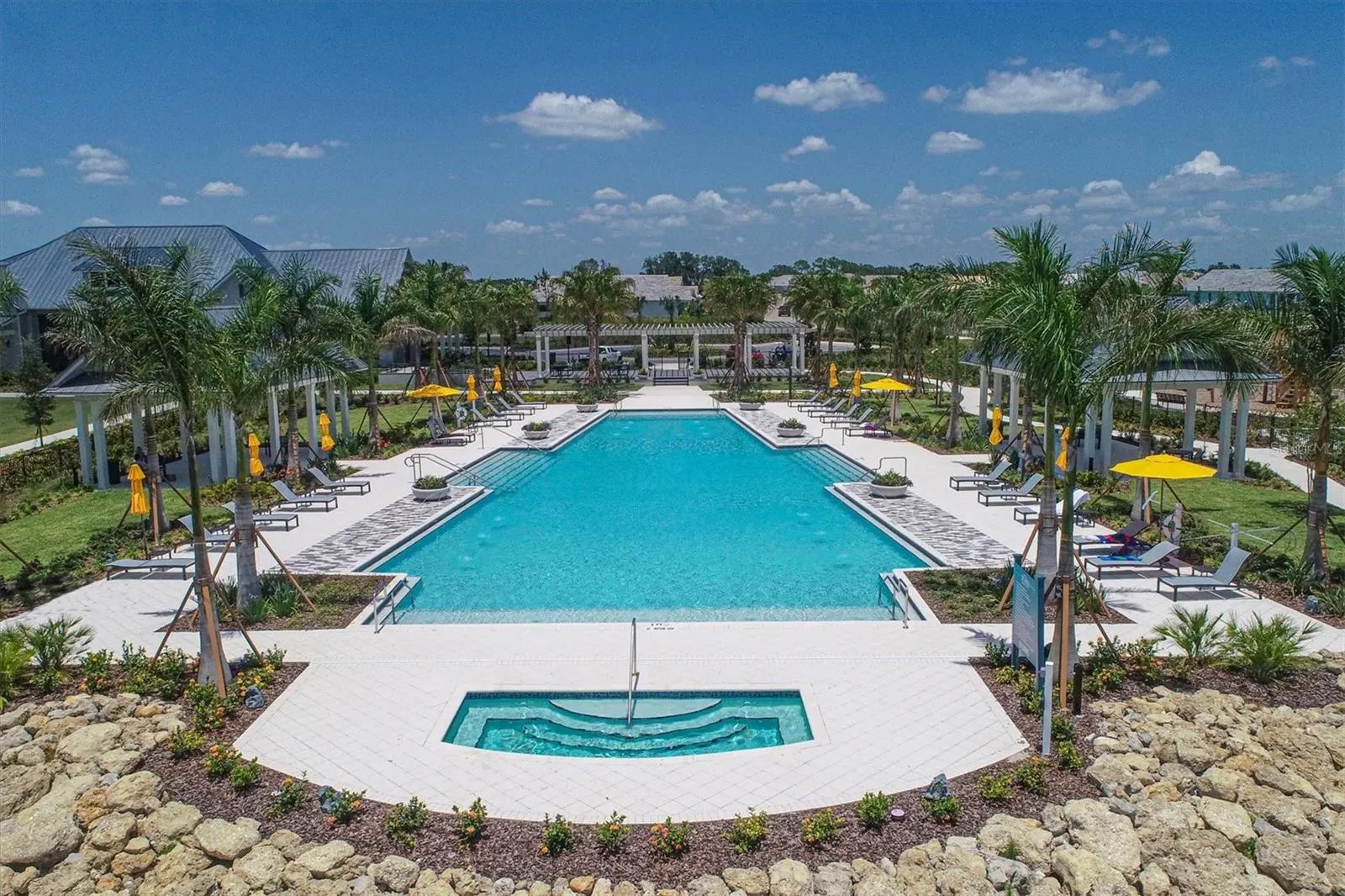 1104 WATERLINE CT