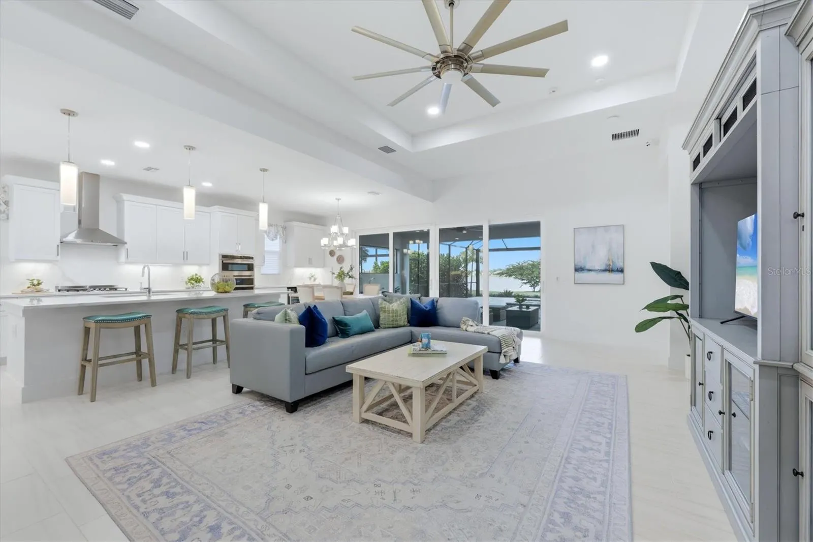 1104 WATERLINE CT