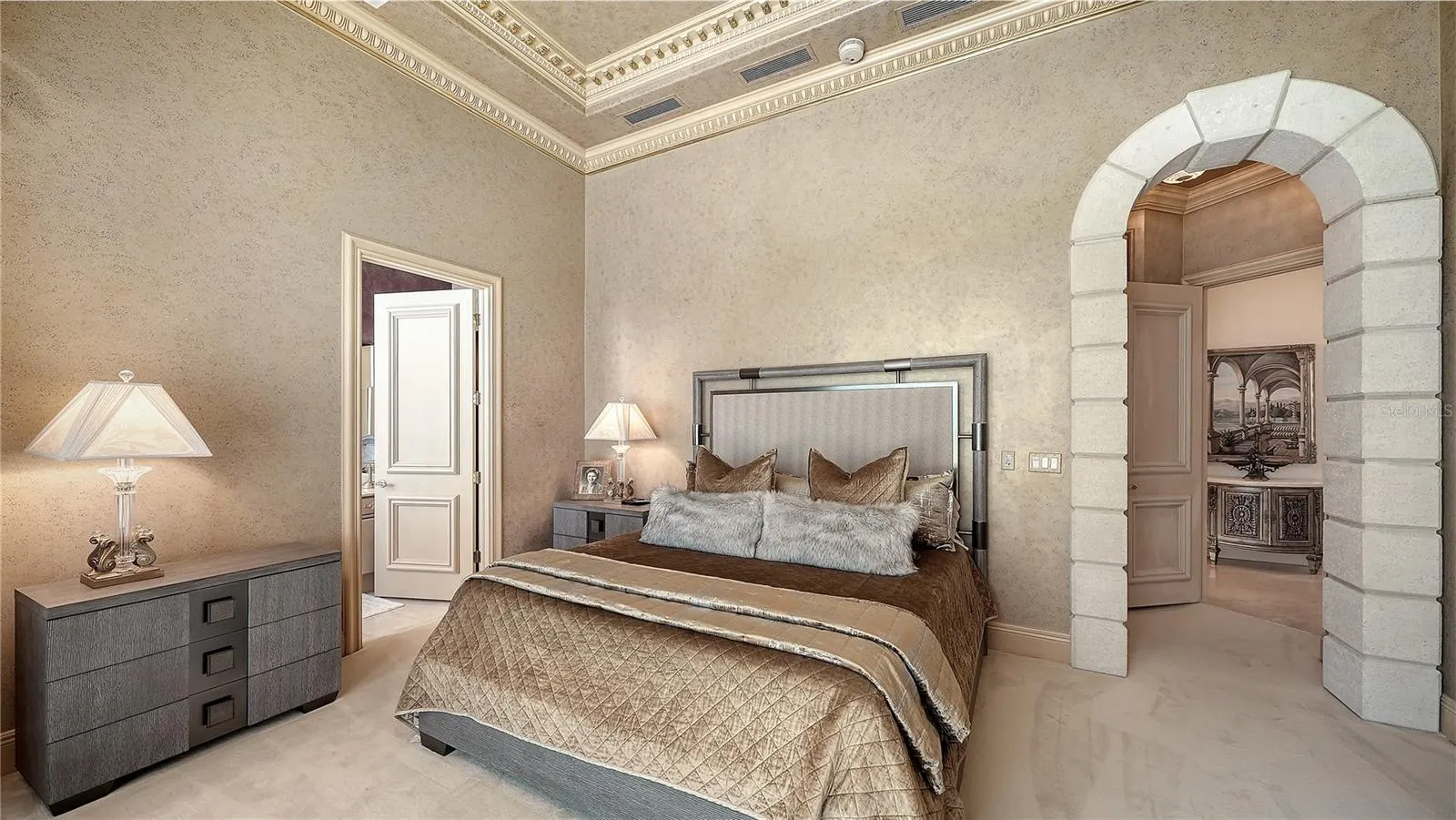415 L AMBIANCE DR #PH-F #PH-F