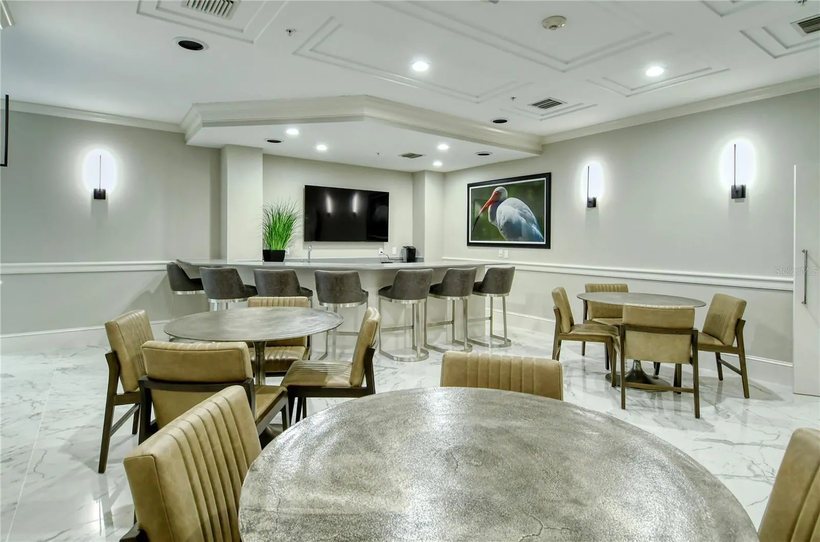 415 L AMBIANCE DR #PH-F #PH-F