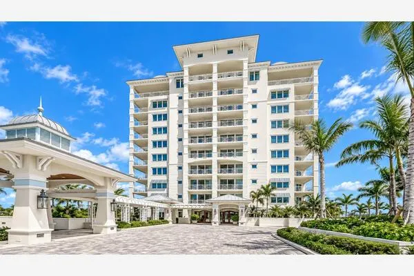 2050 BENJAMIN FRANKLIN DR #B704 #B704