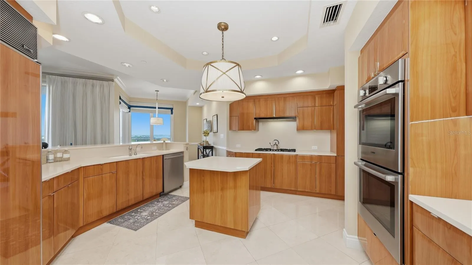 2050 BENJAMIN FRANKLIN DR #B704 #B704